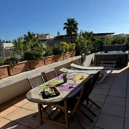 Penthouse - Jacuzzi - Terrace - Parking - 2 Pools Appartement Antibes