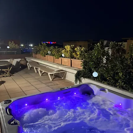 Appartement Penthouse - Jacuzzi - Terrace - Parking - 2 Pools